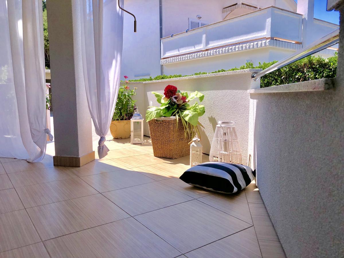 Apartment Natasa Palit Exterior foto