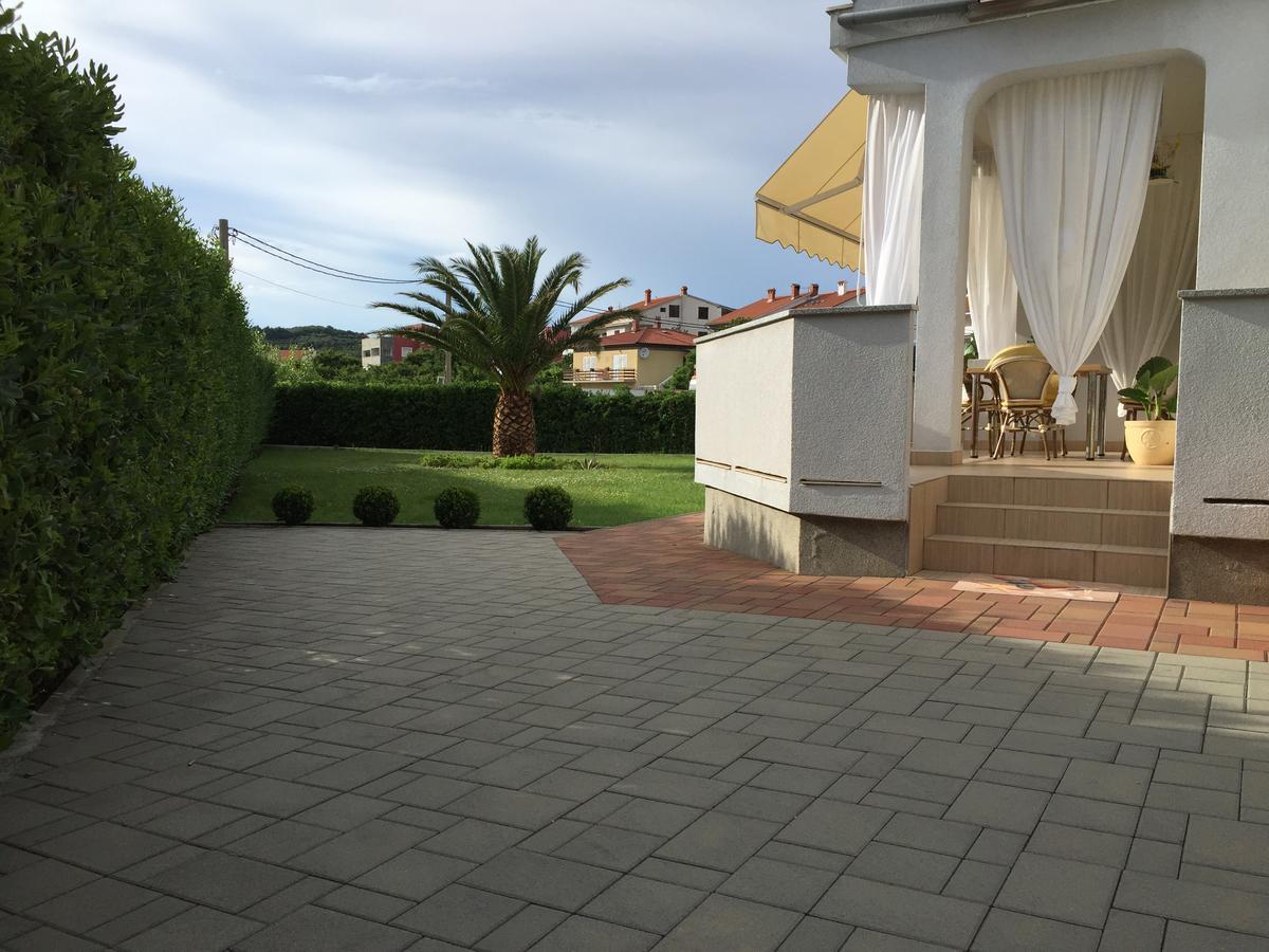 Apartment Natasa Palit Exterior foto