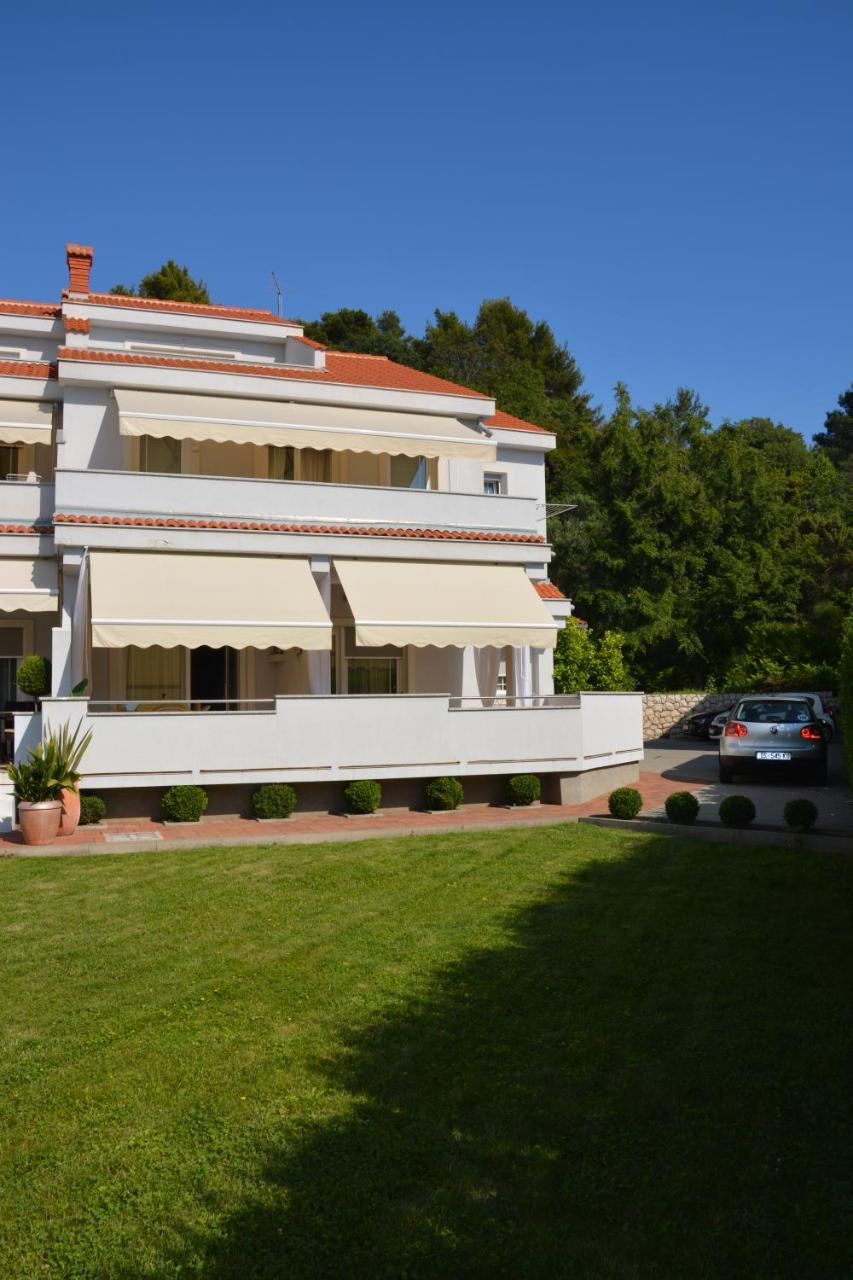 Apartment Natasa Palit Exterior foto